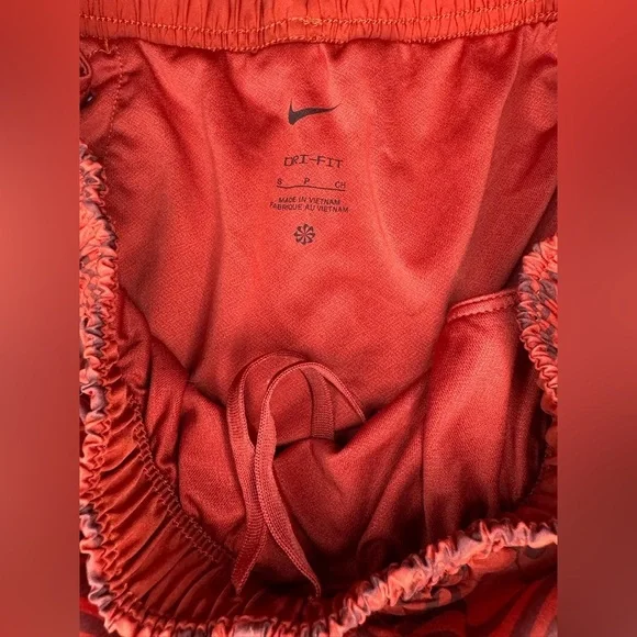 Nike Women's Dri-FIT Tempo Icon Clash Tempo Running Shorts - Picture 4 of 6